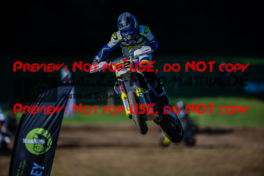 MaZZes_FotoMatrix_220903_9396 | S3