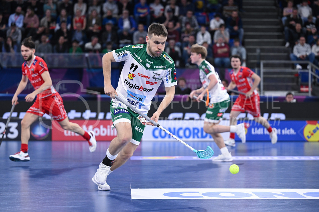 SV Wiler-Ersigen vs Floorball Köniz - 15. April 2023 | SV Wiler-Ersigen vs Floorball Köniz
Stimo Arena, Kloten
Gianluca Persici (#11 SV Wiler-Ersigen).
Bild: Sportfotografie Markus Aeschimann | www.markus-aeschimann.ch - Realisiert mit Pictrs.com