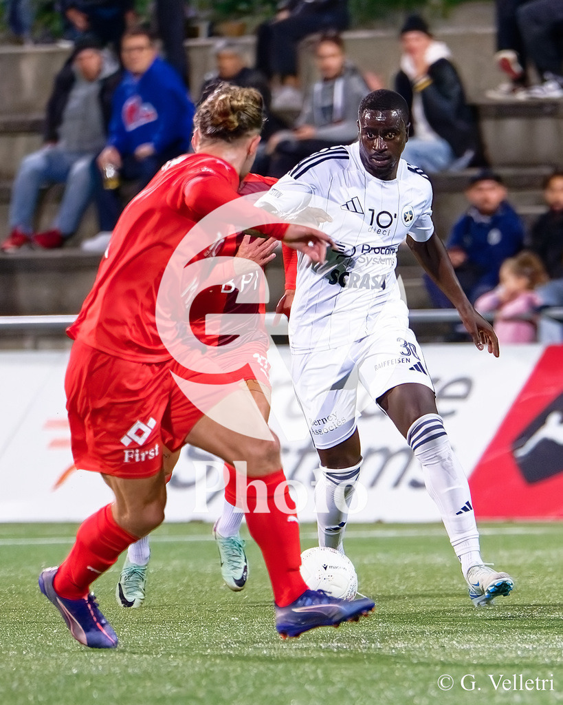 Challenge League - Etoile Carouge FC v FC Vaduz | Marculino Francisco Ninte (30 Etoile Carouge FC) in action during the Challenge League game between Etoile Carouge FC and FC Vaduz at Stade de la Fontenette in Carouge, Switzerland