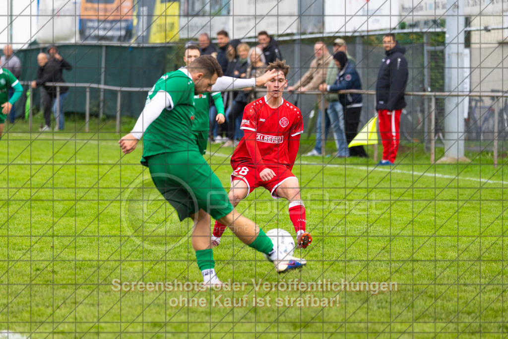 20261011_164426_0526_(c)_by_PhotoPeet | #,KSG Eislingen (grün) vs. 1.FC Donzdorf (rot), Fußball, Bezirksliga - Bezirk Neckar/Fils, 07. Spieltag, Saison 2026/2027, Rasensportplatz, Albstraße 69, 73054 Eislingen, 11.10.2026 - 15:00 Uhr,Foto: PhotoPeet / Sport- &amp; Eventfotografie / Peter Harich
