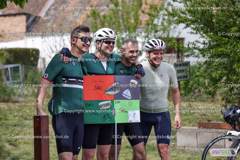 VJ__9333 | Neusiedlersee Radmarathon 2026@sportshot_your_pictrs #yourpictures#roadtowm2029 #nrm #neusiedlerseeradmarathon #neusiedlersee #neusiedlerseetourismus #burgenland #mörbisch #nrm26 #burgenlandtourismus #voglundco #poweredbyburgenlandtourismus #radsport #rad #marathon #ucigranfondo #visitburgenland #ucigranfondoworldseries