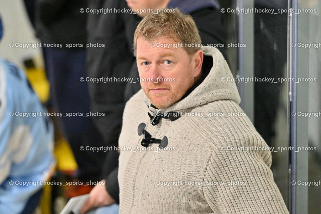 ESC Steindorf vs. EC Spittal Hornets 3.12.2022 | Headcoach ESC Steindorf MOSER Robert