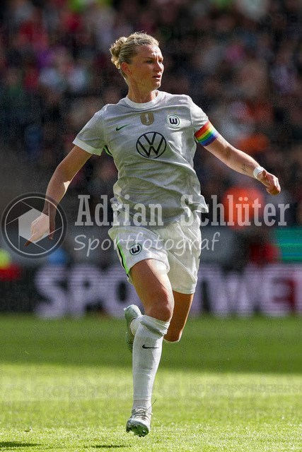 14.05.2026, GER, Fussball, Frauen, DFB-Pokal, Finale, Saison 2025/2026, VfL Wolfsburg - FC Bayern München | Alexandra Popp (Wolfsburg) schaut