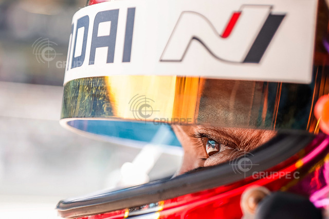 24hNbr23_0519130027643DM | Motorsport-Fotografie: DTM, 24h Nürburgring und GT-Action in hochauflösenden Bildern. Entdecke packende Rennmomente & Impressionen direkt aus der Boxengasse. - Realisiert mit Pictrs.com