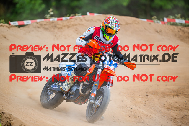 MaZZes_FotoMatrix_220529_9468 | Fotograf Mathias Schmid
Sportfotograf,
Eventfotograf,
Hochzeitsfotograf,
Portraitfotograf