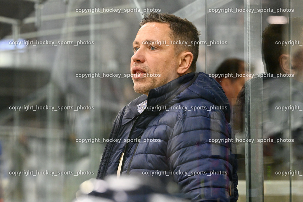 EK Zeller Eisbären vs. EC KAC Future Team 5.11.2022 | Headcoach EK Zeller Eisbären EKRT Martin