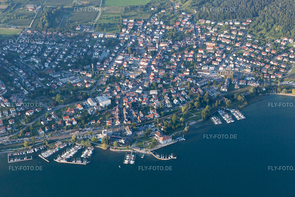 Ortsansicht | Luftbild: Ortsansicht im Ortsteil Ludwigshafen in Bodman-Ludwigshafen im Bundesland Baden-Württemberg in Deutschland. Foto: IMG_094380.jpg vom 27.08.2016 durch Werner Riehm/FLY-FOTO.de - Realisiert mit Pictrs.com