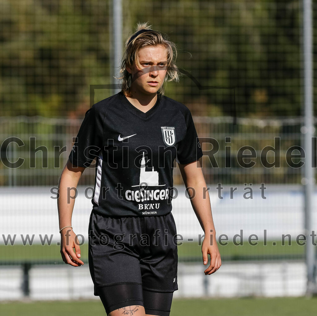 2023-10-21_044_FC_Langengeisling_gegen_TSV_Eching | Erding, Deutschland, 21.10.2023:
Fußball, Bezirksoberliga 2023 / 2024, 8. Spieltag, FC Langengeisling gegen TSV Eching, Endergebnis: 0:0

Alisa Vogel (TSV Eching, #22)

Foto: Christian Riedel / fotografie-riedel.net