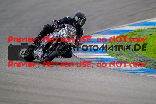 MaZZes_FotoMatrix_240521_6007705_1469 | ROT