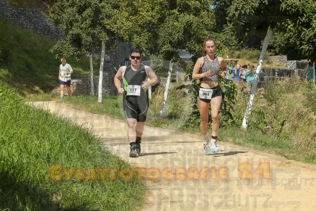 250824_1244_EX1_0335 | Sportfotografie im Rhein-Sieg Kreis, Köln, Bonn, NRW, Rheinland Pfalz, Hessen, etc. Unser Tätigkeitsfeld umfasst den Laufsport vom Volkslauf über den Marathon, Duathlon, Triathon bis zum Ultralauf wie Kölnpfad Ultra oder Schindertrail.