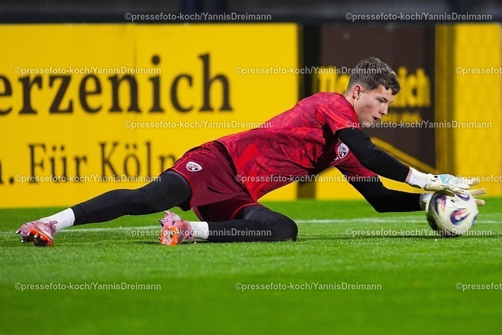 xYDR31102501084 | 31.10.2025, xydrx, Fußball, 3.Liga, FC Viktoria Köln - FC Ingolstadt 04, Saison 2025 2026, Sportpark Höhenberg: David Klein (FC Ingolstadt #47)   DFB regulations prohibit any use of photographs as image sequences and or quasi-video.