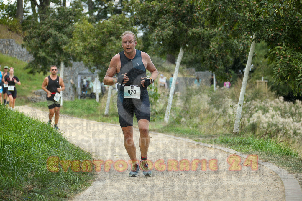250824_1429_EX1_6358 | Sportfotografie im Rhein-Sieg Kreis, Köln, Bonn, NRW, Rheinland Pfalz, Hessen, etc. Unser Tätigkeitsfeld umfasst den Laufsport vom Volkslauf über den Marathon, Duathlon, Triathon bis zum Ultralauf wie Kölnpfad Ultra oder Schindertrail.