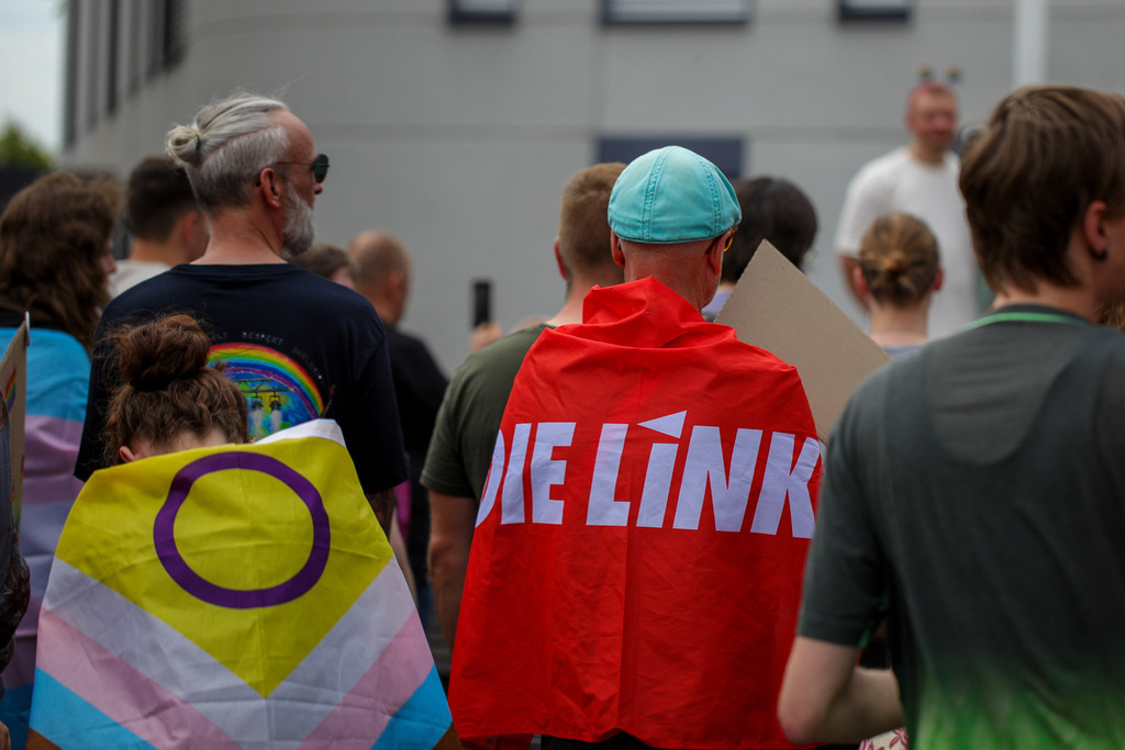 CSD_Moers_190725_137 | Bildergalerie von Sport-Ereignissen aber auch von weiteren spannenden Dingen - nicht nur vom Niederrhein. In Anlehnung an den bekannten Spruch von Hanns Dieter Hüsch heißt das Motto: "Niederrhein ist überall".  - Realisiert mit Pictrs.com