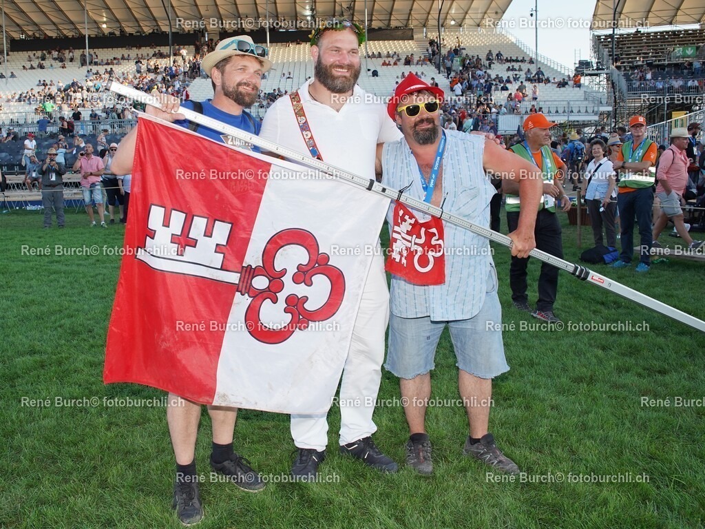 197 | René Burch leidenschaftlicher Fotograf aus Kerns in Obwalden.  Hier finden sie Sport, Landschaft und Natur Fotografie.
 - Realisiert mit Pictrs.com