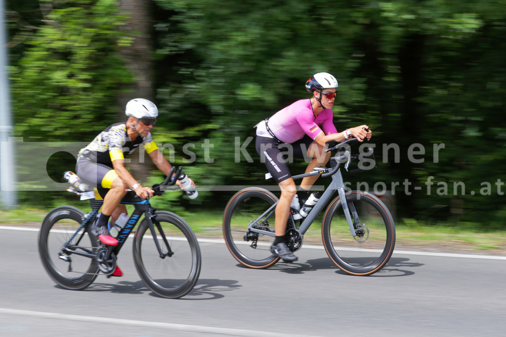 Klagenfurt 2026 | Thomas Thanei (GER) Julian Schütz (GER) Ironman, Klagenfurt 2026,  Lambichl, Klagenfurt , Austria. Photo: Ernst Krawagner - Realisiert mit Pictrs.com