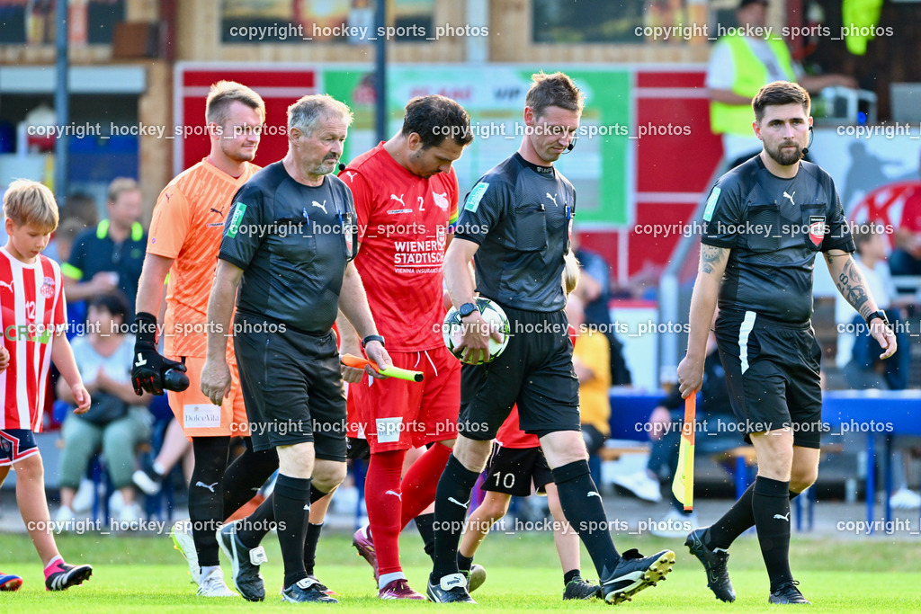 KAC 1909 vs. SAK | Karl Krenn Referee, Holger Dietz Referee, Almedin Medin Referee, #2 David Gräfischer KAC 1909, #22 Florian Magnes KAC 1909, KAC 1909 vs. SAK, KAC 1909 vs. SAK am 06.09.2024 in Klagenfurt (Sportplatz KAC), Austria, (Photo by Bernd Stefan)