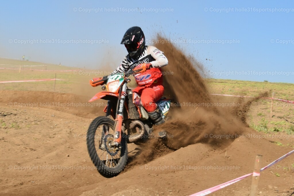 DSC_0399 | Sportfotografie , Motorsport, Motoross, Reitsport, Mointainbike, Enduro,
Landschaft , Outdoor, Eventfotografie, Landschaft, Bilder online bestellen - Realisiert mit Pictrs.com