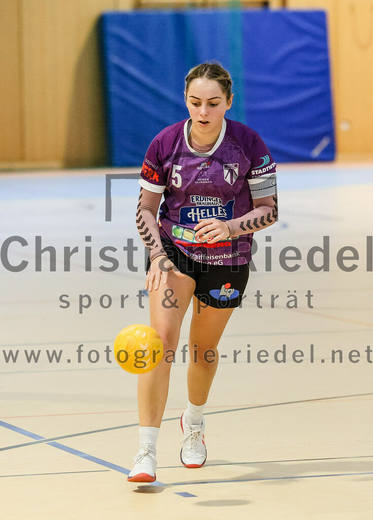 2024-02-24_021_SpVgg_Altenerding_gegen_SSG_Metten_Frauen | Erding, Deutschland, 24.02.2024:
Handball, Bezirksoberliga Frauen Altbayern 2023 / 2024, 15. Spieltag, SpVgg Altenerding gegen SSG Metten, Endergebnis: 32:28

Lena Prem (SpVgg Altenerding, #5)

Foto: Christian Riedel / fotografie-riedel.net