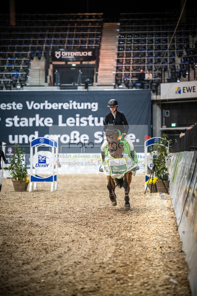 DOS_0164 | Entdecke hochwertige Reitturnierfotos von Foto Oger. Professionell, emotional und authentisch – jetzt Lieblingsmomente im Shop bestellen.Deutschlandweite Turnierfotografie. - Realisiert mit Pictrs.com
