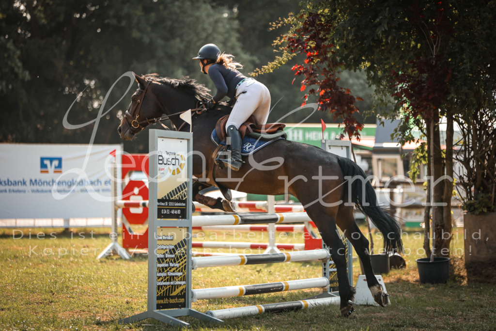 13.FrPfA00138 | Leoni Ertmer Photography - Realisiert mit Pictrs.com