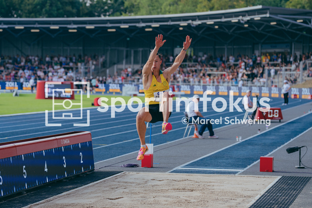 Deutsche Meisterschaften der Frauen und Männer 2026 | Kevin Brucha, TLV Germania Überruhr, Weitsprung, Deutsche Meisterschaften der Frauen und Männer 2026, Lohrheidestadion Bochum-Wattenscheid, 25.07.2026. Foto: Marcel Schwering / sportimfokus - Realisiert mit Pictrs.com