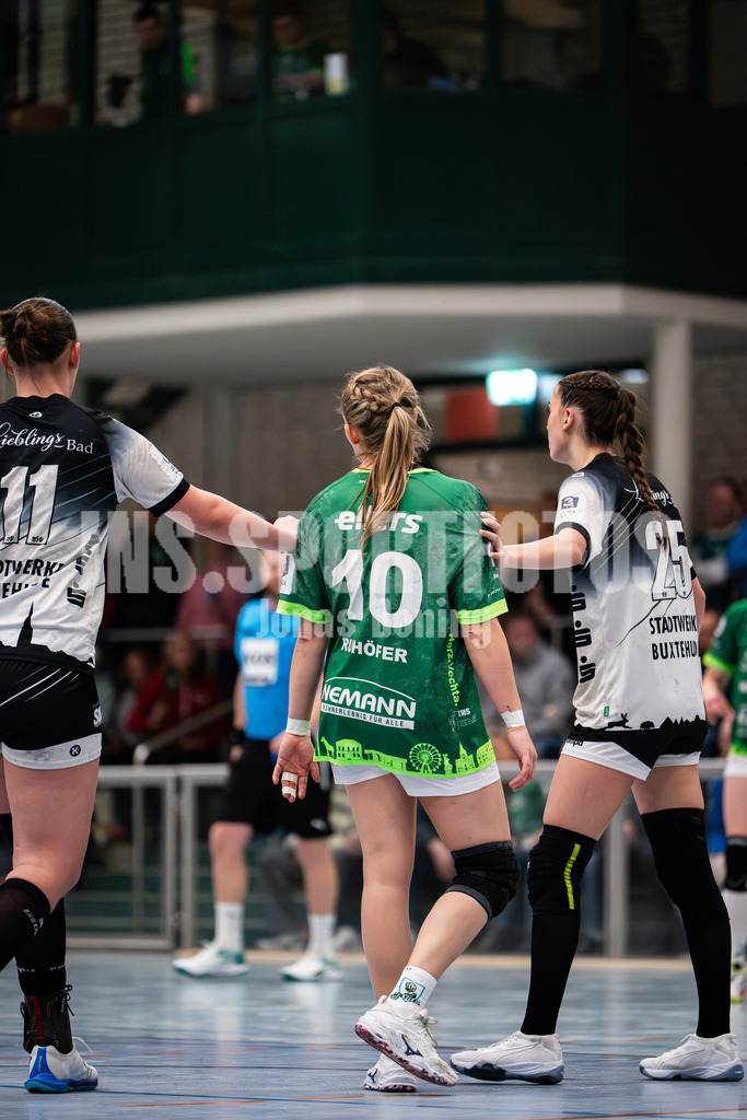 Handball I Frauen I Saison 2025-2026 I 3. Liga Staffel Nord I 13. Spieltag I SC SFN Vechta -Buxtehuder SV II-09 | Svenja Ruhöfer (10, SC SFN Vechta) - Realisiert mit Pictrs.com