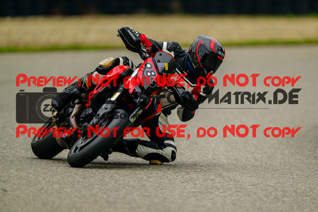 MaZZes_Fotomatrix_20241003_6007705_6370 | GELB