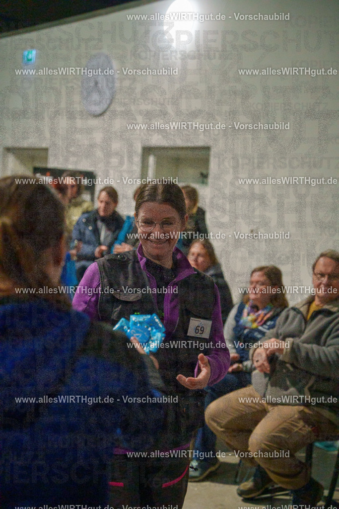 7R504772 | Professionelle Tierfotografie in Mönchengladbach von Daniel Wirth (allesWIRTHgut). Liebevolle & natürliche Bilder von Hunden & Katzen für unvergessliche Erinnerungen.