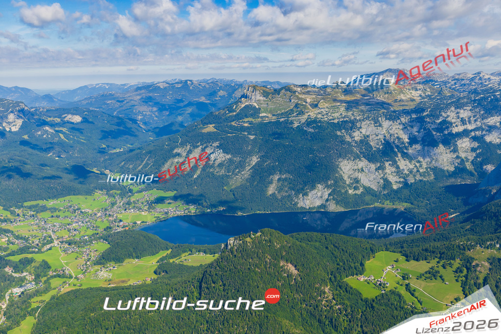 Luftaufnahme von  Altaussee - Die Luftaufnahme wurde 2025 vom UL-Flugzeug heraus erstellt ( keine Drohne ) - Hochauflösende Luftaufnahme - für professionelle Ausdrucke geeignet. Die Geschenkidee !Mit Lizenz und Bildrechte bestellbar