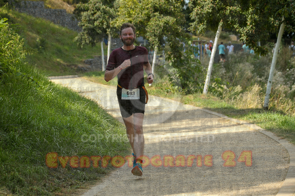 250824_1501_EX1_8311 | Sportfotografie im Rhein-Sieg Kreis, Köln, Bonn, NRW, Rheinland Pfalz, Hessen, etc. Unser Tätigkeitsfeld umfasst den Laufsport vom Volkslauf über den Marathon, Duathlon, Triathon bis zum Ultralauf wie Kölnpfad Ultra oder Schindertrail.
