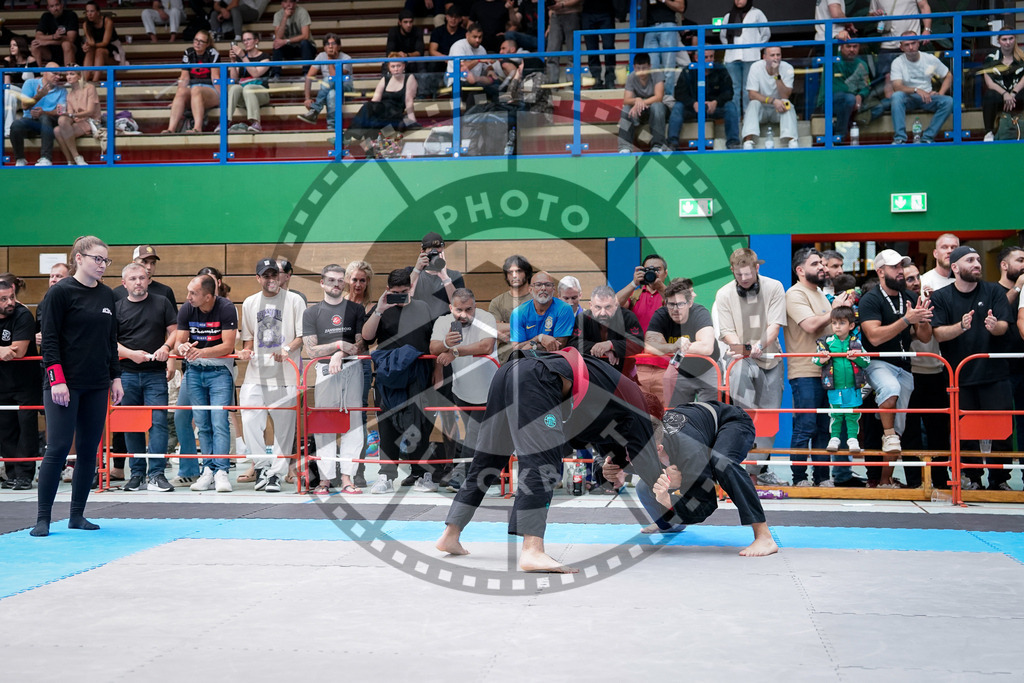 20250920PBB3758 | Athletes compete during the AJP Tour Hamburg International Jiu-Jitsu Championship, on September 20, 2025 in Hamburg, Germany. © Chiara Dazi / photoblackbelt