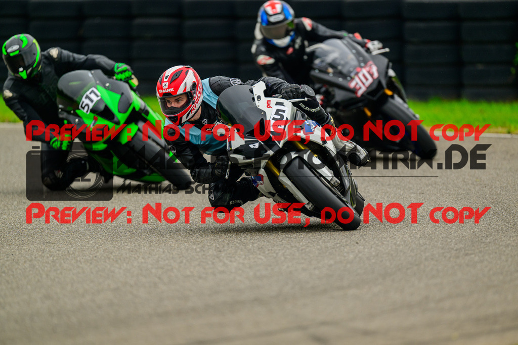 MaZZes_Fotomatrix_20241003_6007705_4701 | ROT