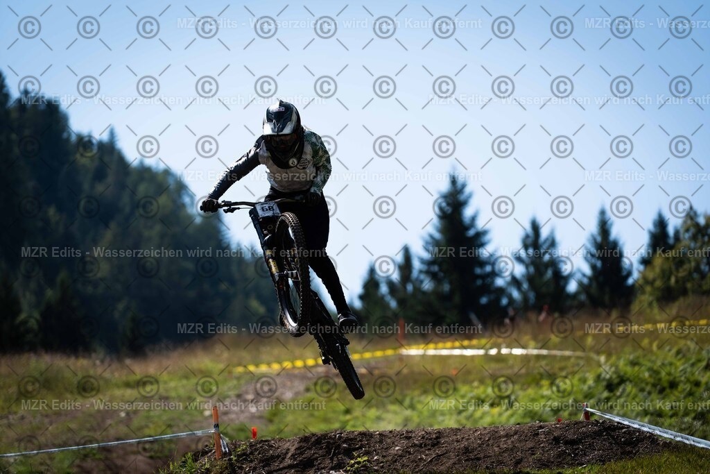 x-180 | mzredits - Realisiert mit Pictrs.com