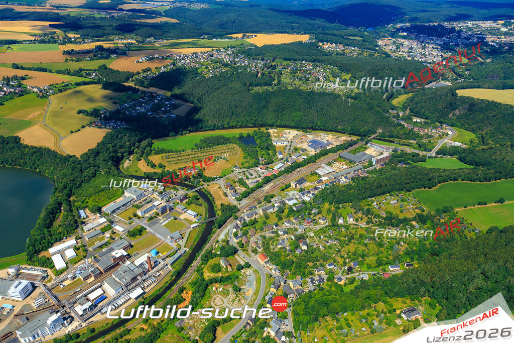 Die Luftaufnahme Doelau - Greiz wurde vom UL-Flugzeug (keine Drohne) aus fotografiert.Hohe Druck- Auflösung-die Geschenkidee!