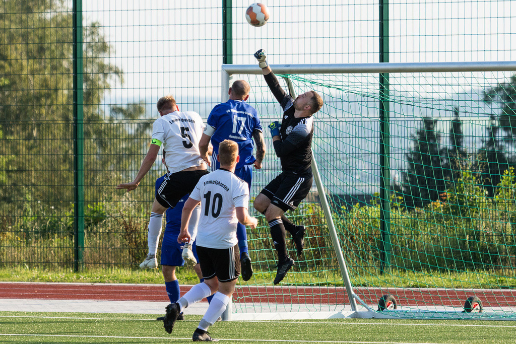SG Morshausen - TSV Emmelshausen II | Sportfotografie Hermann-Josef Stoffel - Realisiert mit Pictrs.com