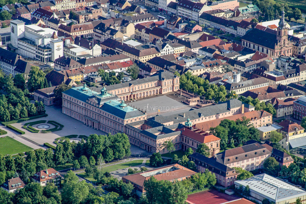 Luftbild: Schloss in Rastatt im Bundesland Baden-Württemberg in Deutschland. Foto: IMG_18780.jpg vom 03.06.2009 durch Werner Riehm/FLY-FOTO.de
