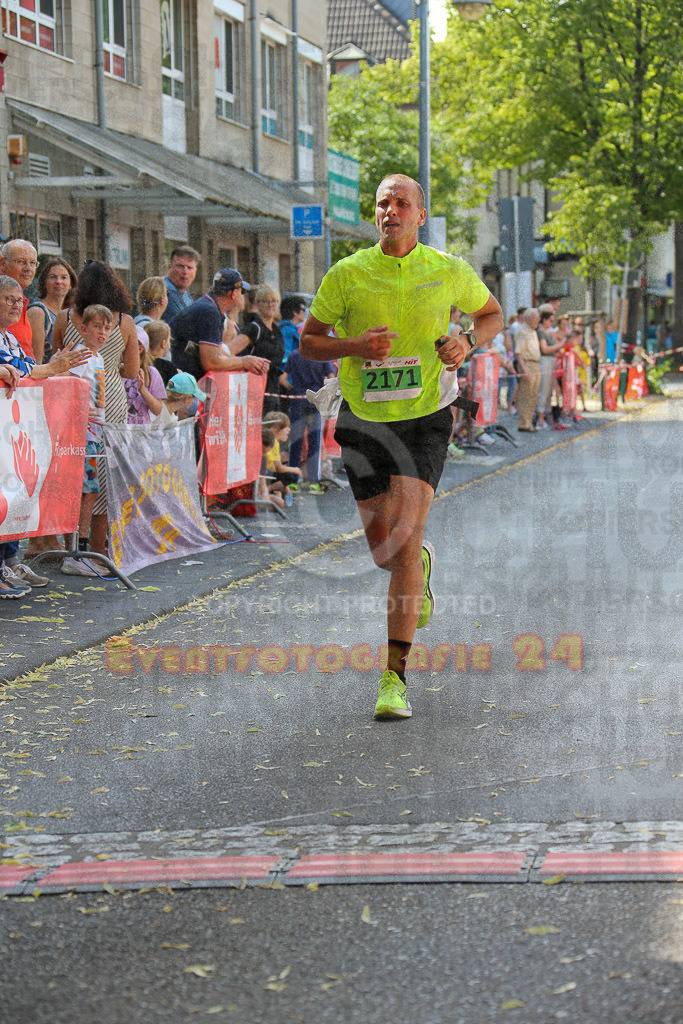 220625_1644_EX1_4937 | Sportfotografie im Rhein-Sieg Kreis, Köln, Bonn, NRW, Rheinland Pfalz, Hessen, etc. Unser Tätigkeitsfeld umfasst den Laufsport vom Volkslauf über den Marathon, Duathlon, Triathon bis zum Ultralauf wie Kölnpfad Ultra oder Schindertrail.