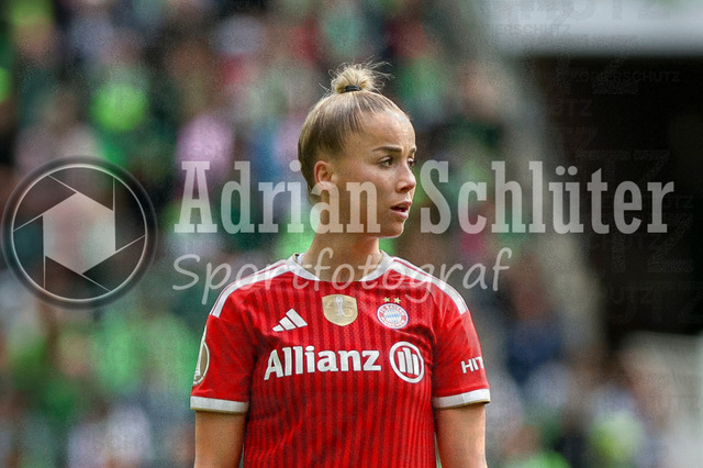 14.05.2026, GER, Fussball, Frauen, DFB-Pokal, Finale, Saison 2025/2026, VfL Wolfsburg - FC Bayern München | Giulia Gwinn (Bayern) schaut
