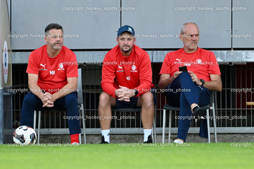 SC St. Veit vs. FC Nussdorf Debant | Headcoach SC St. Veit Martin Harald Kaiser, Asisstentcoach St. Veit Christoph Götzhaber, Tormanntrainer SC St. Veit Wolfgang Martin Nagele, SC St. Veit vs. FC Nussdorf Debant, SC St. Veit vs. FC Nussdorf Debant am 22.08.2025 in St. Veit an der Glan (Jacques Lemans Arena), Austria, (Photo by Bernd Stefan)