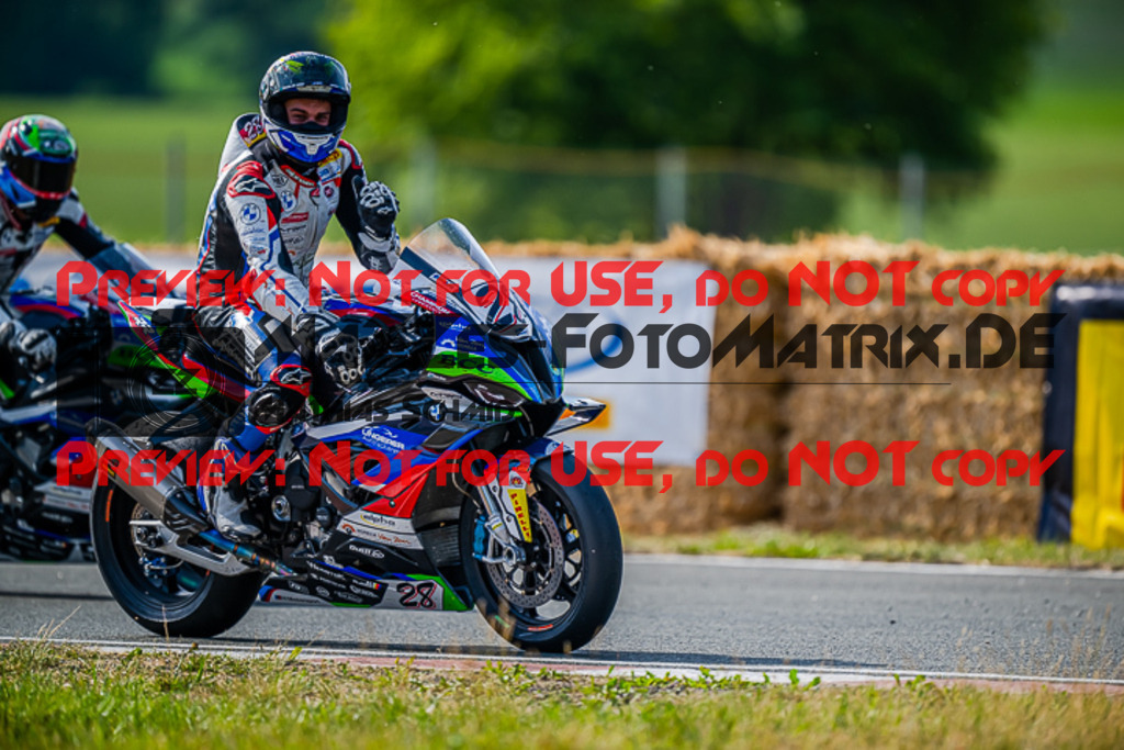 MaZZes_FotoMatrix_220722_8313 | IDM1000