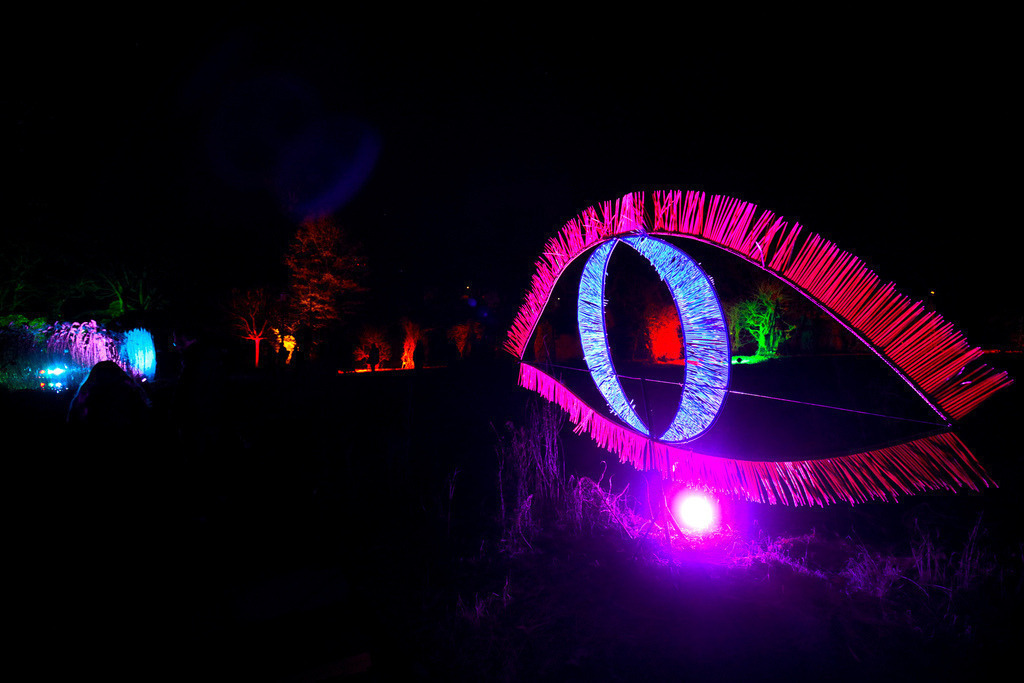 Parkleuchten_GrugaEssen24_35 | Bildergalerie von Sport-Ereignissen aber auch von weiteren spannenden Dingen - nicht nur vom Niederrhein. In Anlehnung an den bekannten Spruch von Hanns Dieter Hüsch heißt das Motto: "Niederrhein ist überall".  - Realisiert mit Pictrs.com