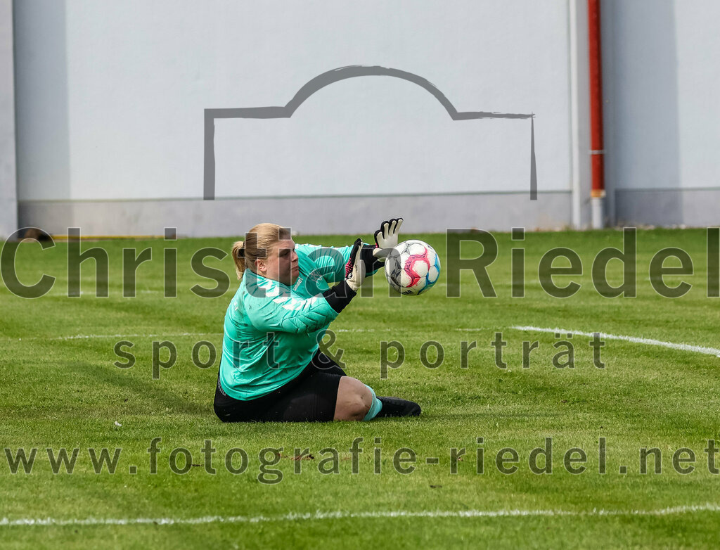 2023-09-03_108_Teamware_Cup_2023 | Oberding, Deutschland, 03.09.2023:
Fußball, TS Teamwear Cup 2023, Vorrunde, FC Schwaig gegen FC Langengeisling, Endergebnis: 

Foto: Christian Riedel / fotografie-riedel.net