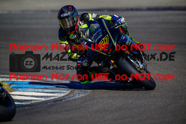 MaZZes_Fotomatrix_20250407_6007705_1720 | WEISS