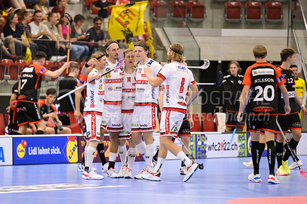 HC Rychenberg vs. Floorball Köniz - 28. August 2022 | HC Rychenberg vs. Floorball Köniz
AXA Arena, Winterthur
Simon Jirebeck (#31 Floorball Köniz) trifft nach nicht einmal zwei Minuten.
Bild: Sportfotografie Markus Aeschimann | www.markus-aeschimann.ch - Realisiert mit Pictrs.com