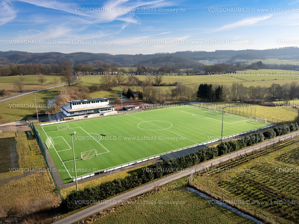 Finnentrop2502600072SportzentrumKoltermecke | Luftbild, Neues Sportzentrum Koltermecke, Sportplatz, Tennisplatz, Dreifachhalle, Sporthalle, Schönholthausen, Finnentrop, Sauerland, Nordrhein-Westfalen, Deutschland