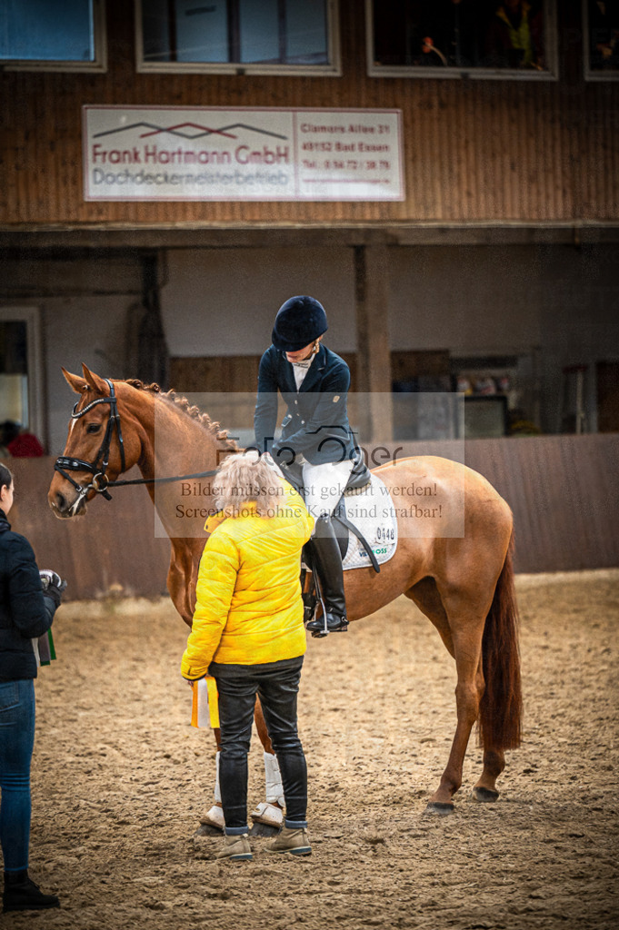 Hallenreittunier Voxtrup 2023 | Entdecke hochwertige Reitturnierfotos von Foto Oger. Professionell, emotional und authentisch – jetzt Lieblingsmomente im Shop bestellen.Deutschlandweite Turnierfotografie. - Realisiert mit Pictrs.com
