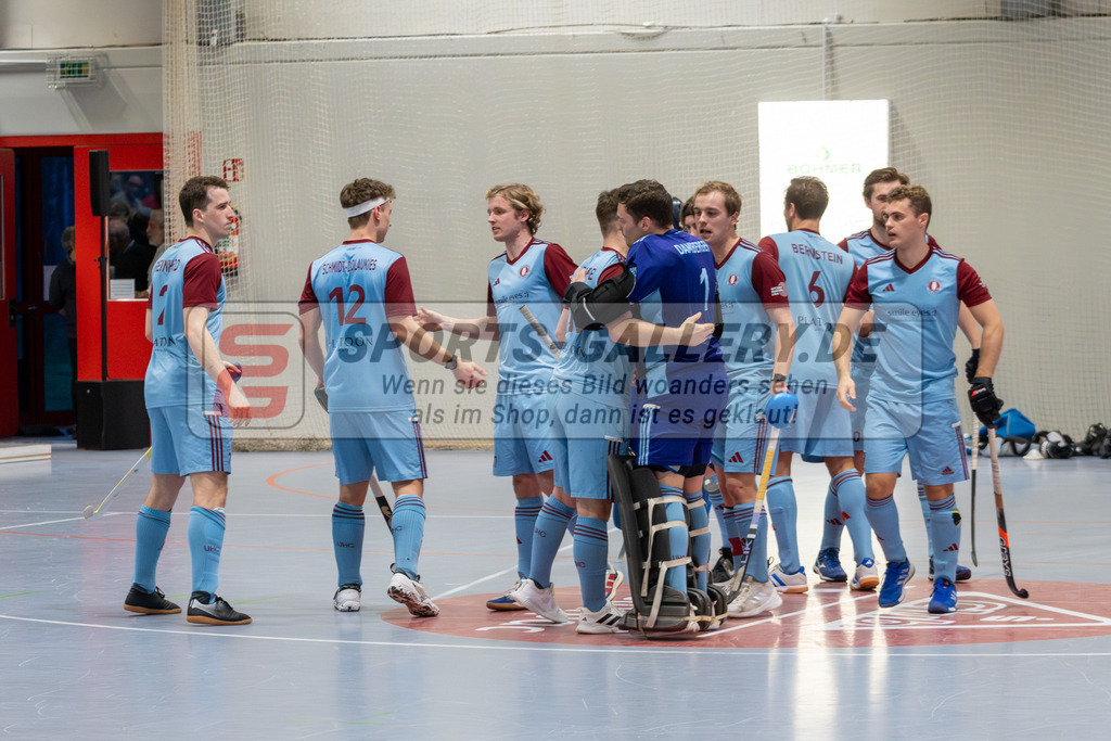 SFE_20260131_0046 | Mönchengladbach, Deutschland, 31.01.26: Hallenhockey 1. Bundesliga Herren Playoff zwischen Crefelder HTC - UHC Hamburg im GHTC Halle am 31.01.2026 in Mönchengladbach, Deutschland. (Foto von Stephan Fehrmann)Mönchengladbach, Germany, 31.01.26: Hallenhockey 1. Bundesliga Herren Playoff between Crefelder HTC - UHC Hamburg in GHTC Halle at 31.01.2026 in Mönchengladbach, Deutschland. (Foto from Stephan Fehrmann)