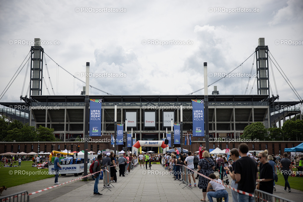 Stadionlauf Köln, 26.05.2024 | Impressionen von Stadionlauf Köln am 26.05.2024 rund um das RheinEnergie-Stadion in Koeln-Müngersdorf.