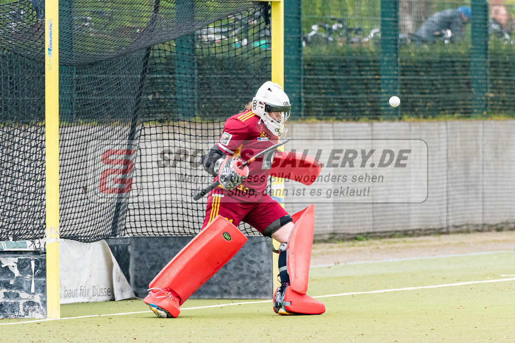 HK_20230416_901615 | 1. Bundesliga Damen Düsseldorfer HC - Rot-Weiss Köln am 16.4.2023 DHC Düsseldorf, Düsseldorf , Sarah Mollenhauer Torfrau ( Düsseldorfer HC #31 )