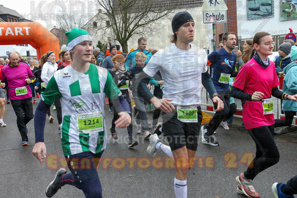 251130_1024_EX1_4935 | Sportfotografie im Rhein-Sieg Kreis, Köln, Bonn, NRW, Rheinland Pfalz, Hessen, etc. Unser Tätigkeitsfeld umfasst den Laufsport vom Volkslauf über den Marathon, Duathlon, Triathon bis zum Ultralauf wie Kölnpfad Ultra oder Schindertrail.